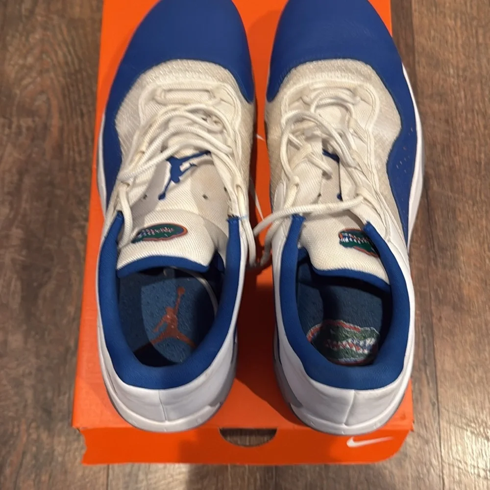 MENS JORDAN 11 UNIVERSITY OF FLORIDA SHOE SIZE 14